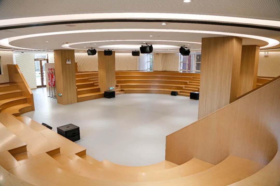 喜報 | 常宏裝飾承建石家莊瀚林學校圖書館工程榮獲“2025年河北省建筑裝飾優(yōu)質(zhì)工程”稱號